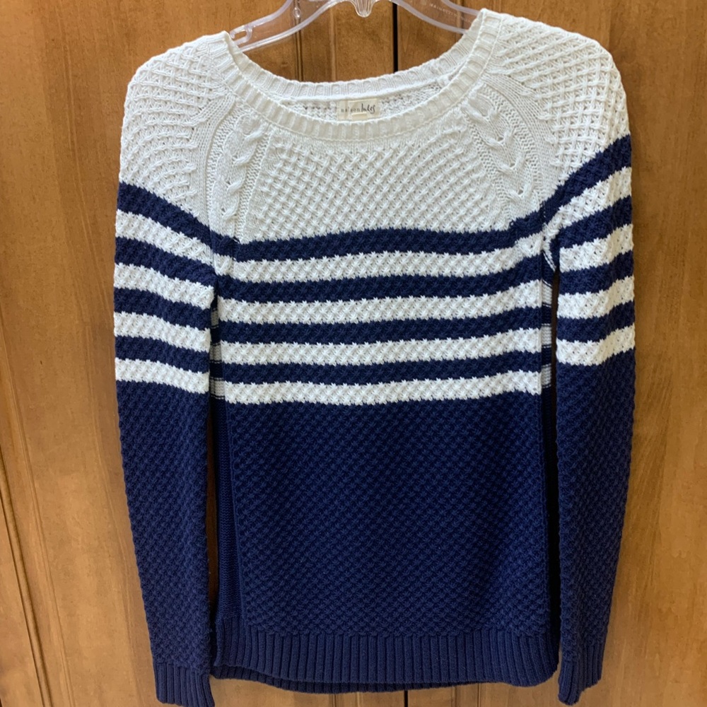 Navy and cream sweater. Very nice.  Like new.